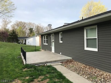 409 Locust Dr, Everett, PA 15537 - photo 2