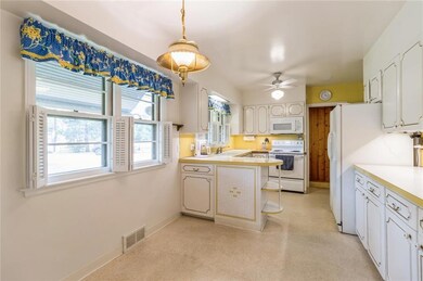 4205 Beaver Ave, Des Moines, IA 50310 - photo 5