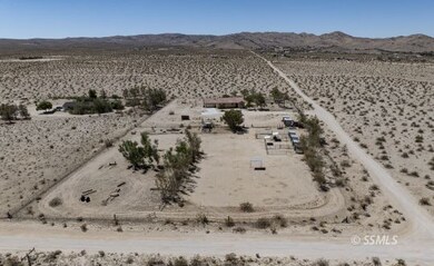 1360 S Lumill St, Ridgecrest, CA 93555 - photo 2