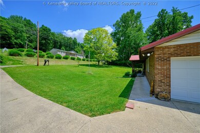 1529 Rocky Step Rd, Scott Depot, WV 25560 - photo 4