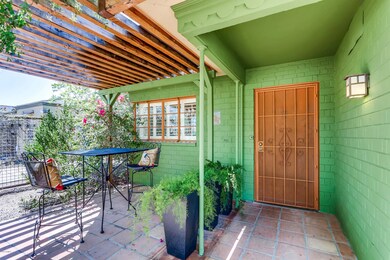 Front patio/entry