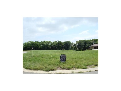Estate lot 33,070 sq ft backing to trees and walk 