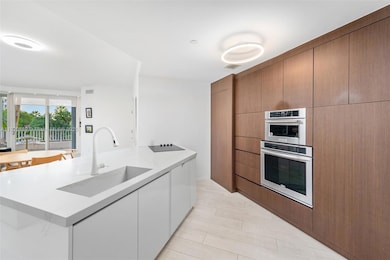 715 Crandon Blvd unit 305, Key Biscayne, FL 33149 - photo 4