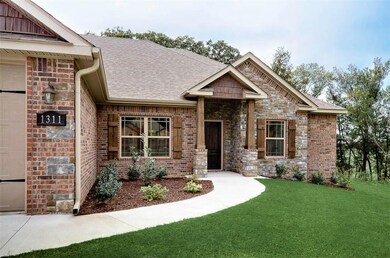 1311 Major Pindall Cir, Prairie Grove, AR 72753 - photo 2
