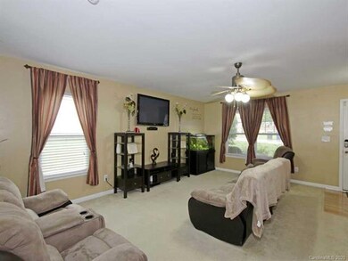 1426 Commonwealth Ave unit 131, Statesville, NC 28677 - photo 5