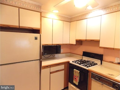 406 Dalmas Ave, Glenolden, PA 19036 - photo 5