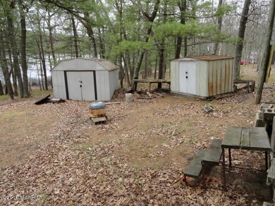 1646 W Bass Lake Dr, Bitely, MI 49309 - photo 6