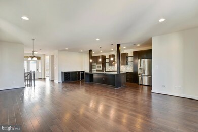 20442 Codman Dr, Ashburn, VA 20147 - photo 6