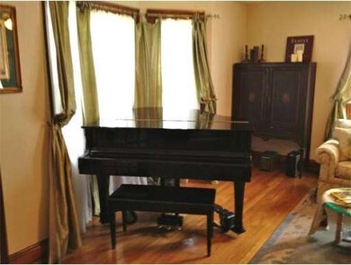 21 Martinack Ave, Peabody, MA 01960 - photo 2