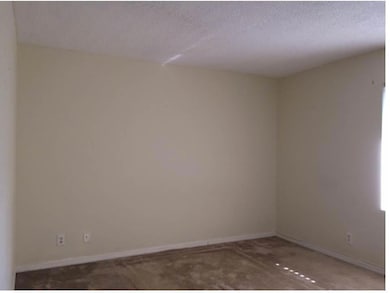 4328 Woodstock Dr unit D, West Palm Beach, FL 33409 - photo 7