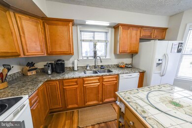 23317 Holly Hill Ln, California, MD 20619 - photo 5