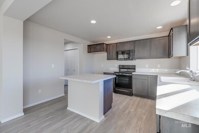 9114 W Tuberose St, Caldwell, ID 83687 - photo 7