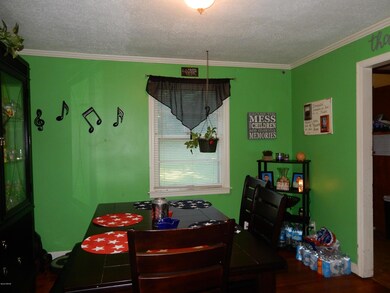 1225 Baker Dr, Macon, GA 31206 - photo 4