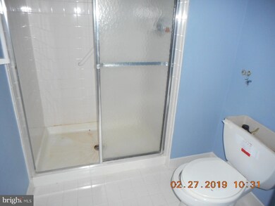 1105 S Fox Cub Hollow unit 418, Glen Mills, PA 19342 - photo 4