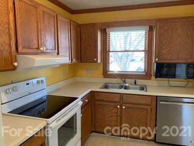 802 Prince Albert Ct, Statesville, NC 28677 - photo 6