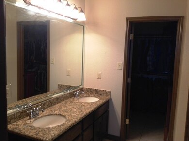 611 Cowbird Cove Ct, Laredo, TX 78045 - photo 7