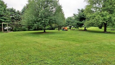3732 Viewpoint Ct, Slatington, PA 18080 - photo 4