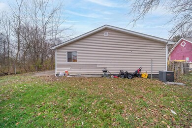 546 Emmit Ave-8