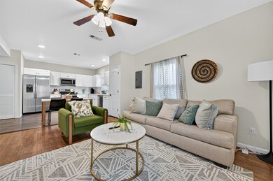 2212 Rosewood St unit A, Houston, TX 77004 - photo 2