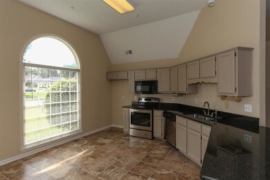 Open flowing floor plan! large picture window in k