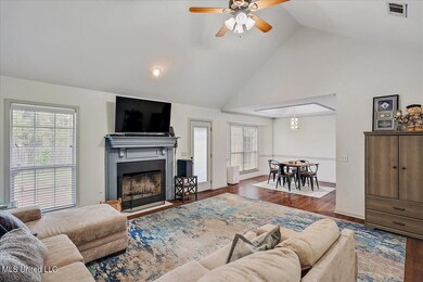 06-301 Hemlock Dr