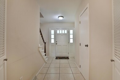 1814 Laylon Dr, Columbus, OH 43229 - photo 4