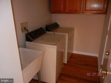 7413 Lake Glen Dr, Glenn Dale, MD 20769 - photo 5