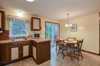 006-Kitchen-4714386-large