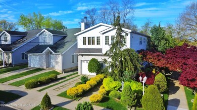 556 Winant Ave, Staten Island, NY 10309 - photo 2