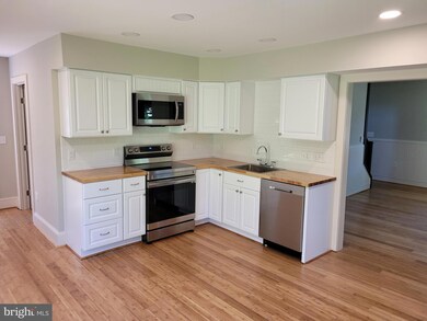 20 Josephine St, Berryville, VA 22611 - photo 7