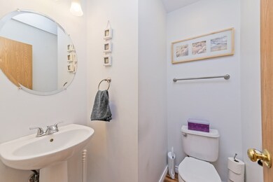 1/2 Bath
