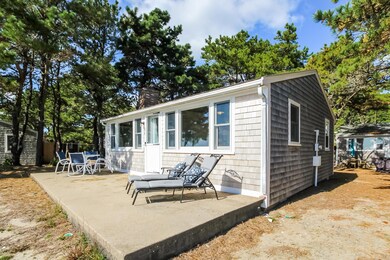 002-photo-front-view-6439603