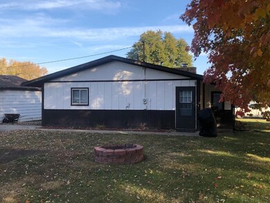 1301 8th St, Covington, IN 47932 - photo 3