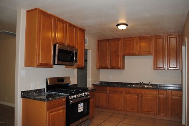 1840 N 27th Place, Phoenix, AZ 85008 - photo 5