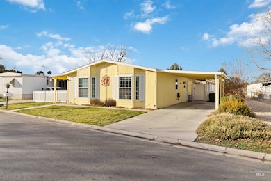 138 Rainbow Dr, Boise, ID 83713 - photo 4