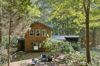 4 Wiley St, Peaks Island, ME 04108 - photo 2