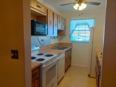 4760 NW 3rd St unit C, Delray Beach, FL 33445 - photo 7