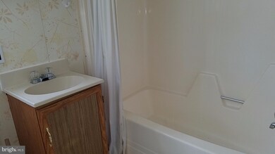 45 S Green St unit 3, Berkeley Springs, WV 25411 - photo 3