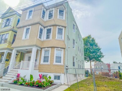 261 22nd St unit 3, Irvington, NJ 07111 - photo 2