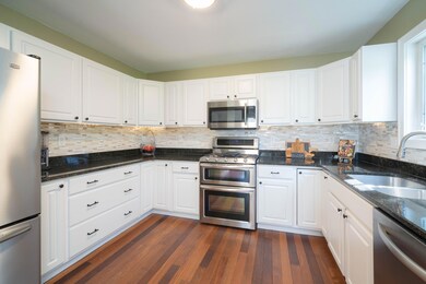 8601_Hathaway_Road_05