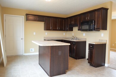 439 Misty Brooke Dr, Mount Washington, KY 40047 - photo 2