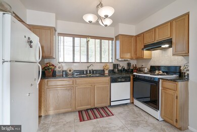 6000 Pemberton Ln, Hyattsville, MD 20785 - photo 7