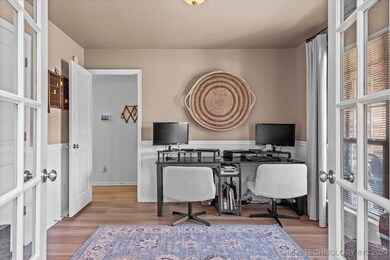 Office or 4th bedroom!