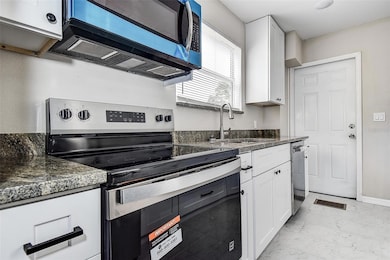 1438 10th Ave S, Saint Petersburg, FL 33705 - photo 7