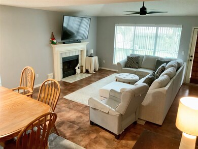 10838 Spruce Dr S, La Porte, TX 77571 - photo 5