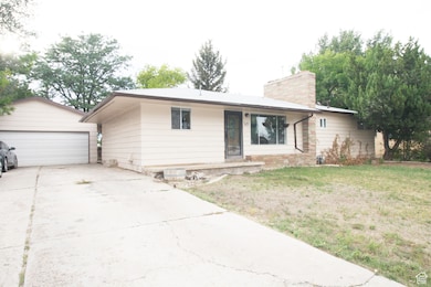 345 N 700 E, Roosevelt, UT 84066 - photo 2