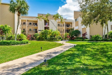 6175 S Mirror Lake Dr unit 205, Sebastian, FL 32958 - photo 5