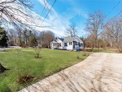 1906 Lynnwood Dr, Statesville, NC 28677 - photo 2