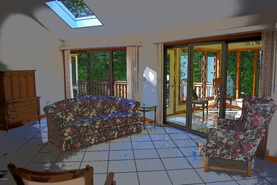 102 Hickory Dr, Hawley, PA 18428 - photo 4