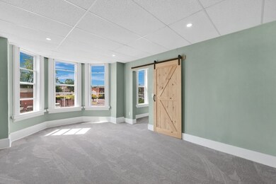 284 Maple St, Holyoke, MA 01040 - photo 2